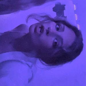 Meet your Posher, Isabella